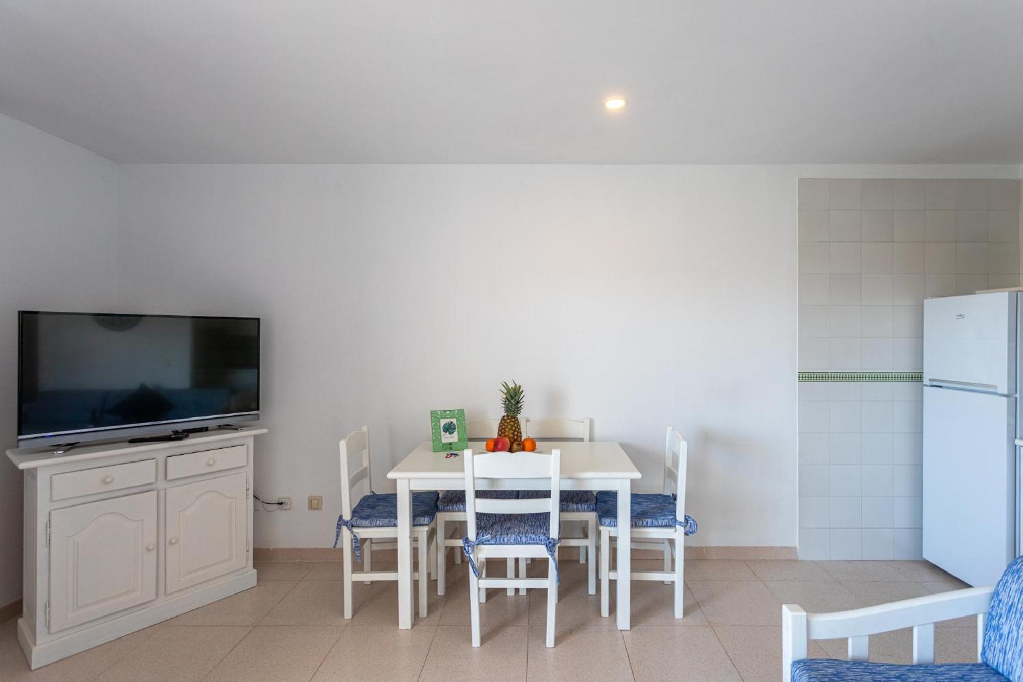 Apartamentos Es Dolc Colonia de Sant Jordi Ngoại thất bức ảnh